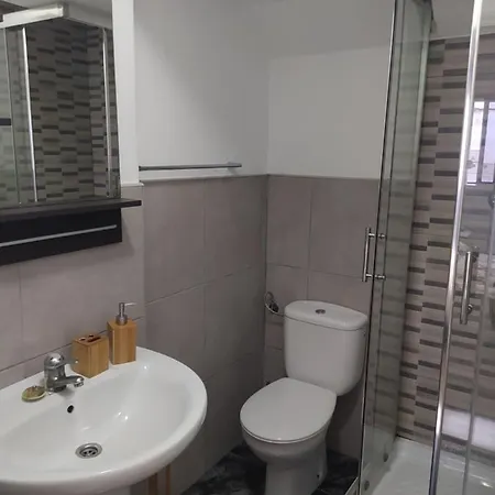 Shared Apartmentl Moana بيت ضيافة *
